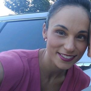 Meet your Posher, Lauren